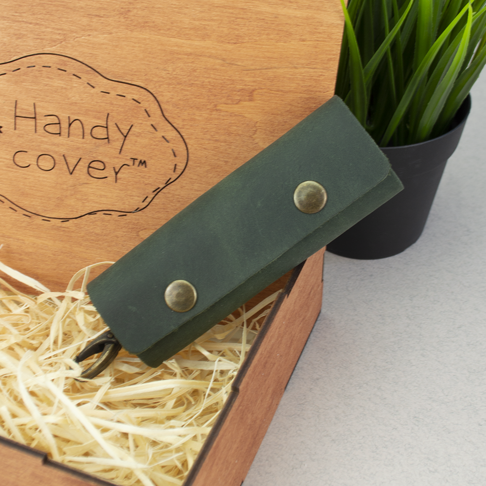 Ключниця шкіряна HandyCover HC0055 з карабіном Зелений - фото 6 Ключниця шкіряна HandyCover HC0055 з карабіном Зелений - фото 6