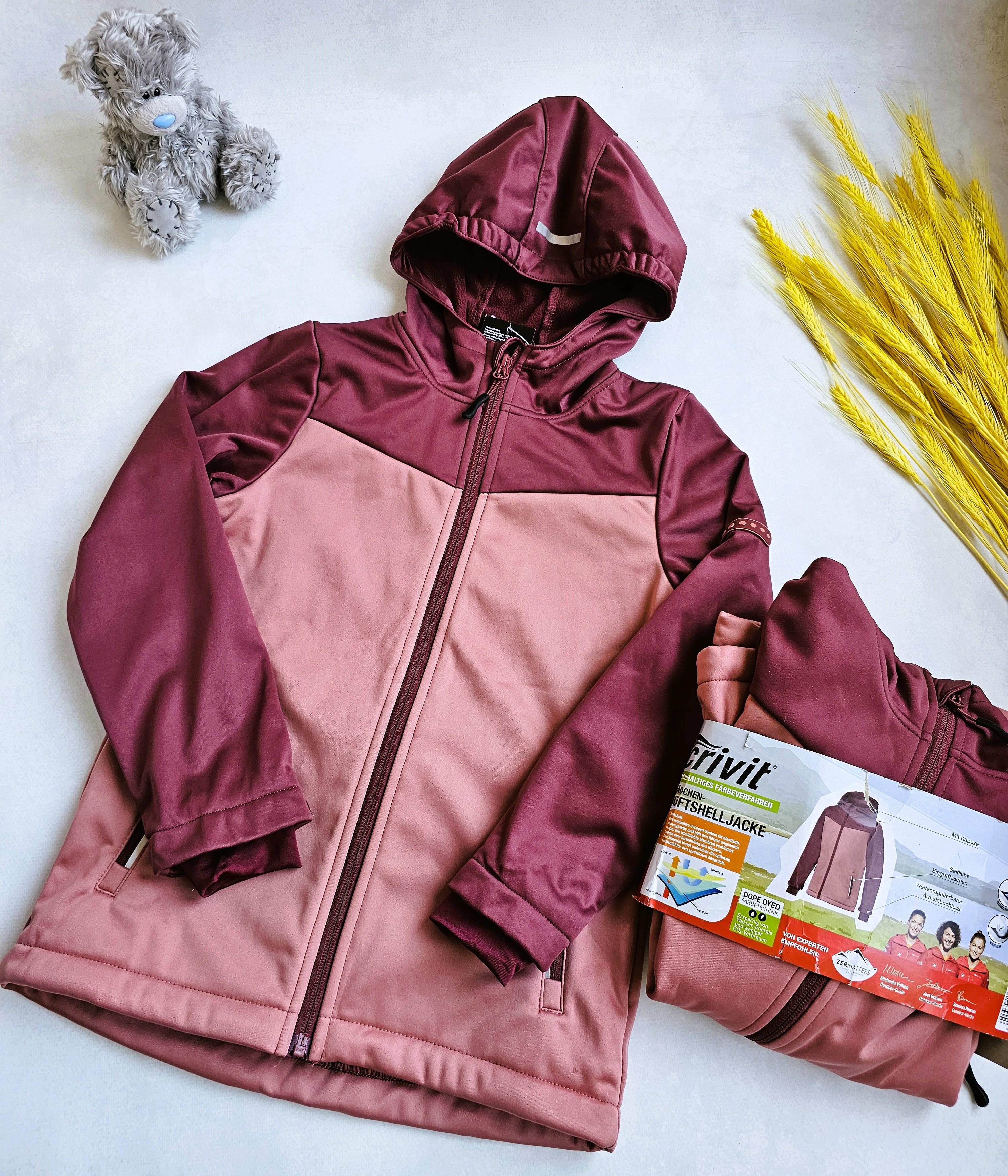 Куртка-софтшел на флисе для девочки Crivit 134-140 см.