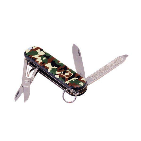 Нож Victorinox Classic Sd камуфляж 0.6223.94