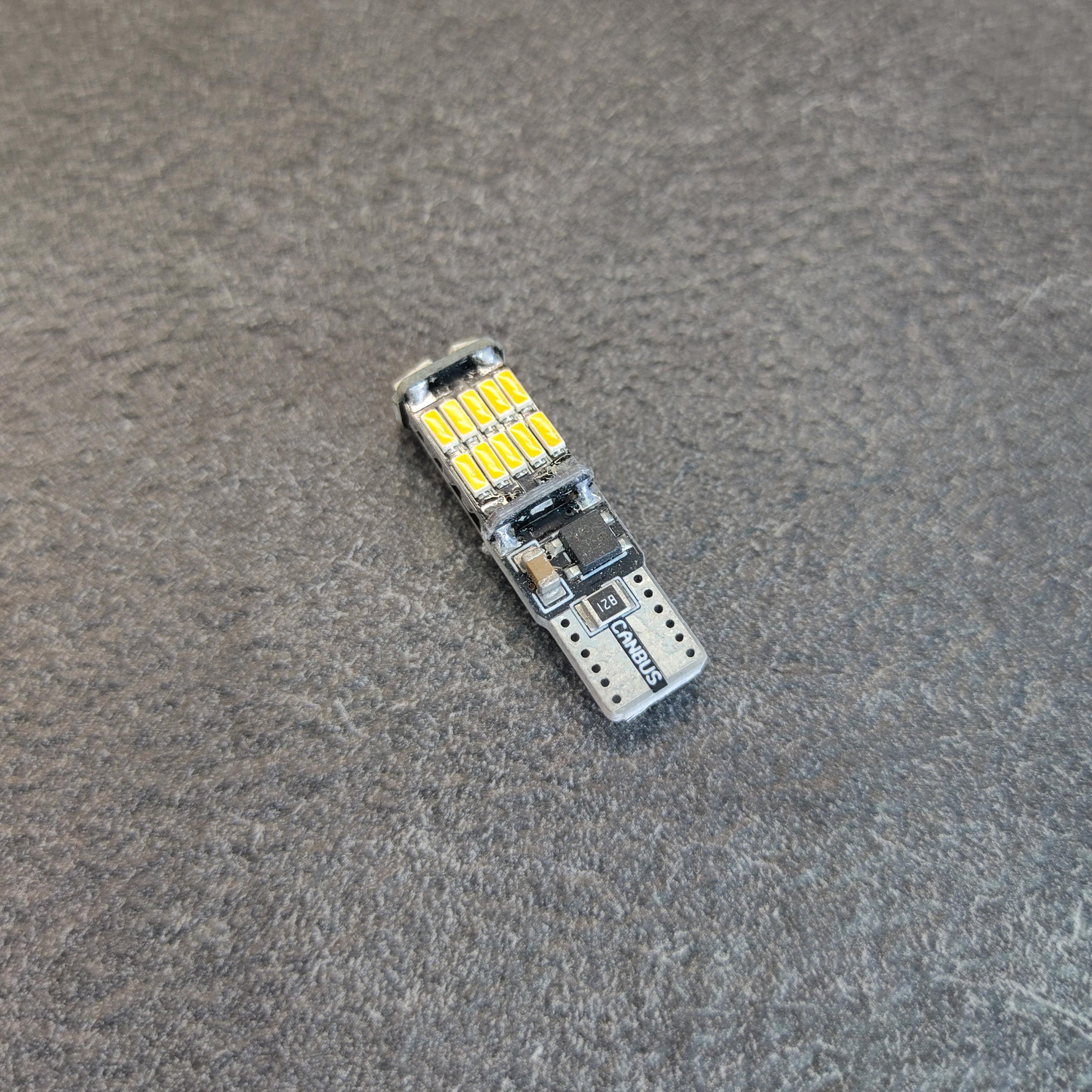 Автолампа T10 WY5W W2,1x9,5d 26SMD 4014 Canbus LED Жовтий (518STORE3) - фото 2 Автолампа T10 WY5W W2,1x9,5d 26SMD 4014 Canbus LED Жовтий (518STORE3) - фото 2