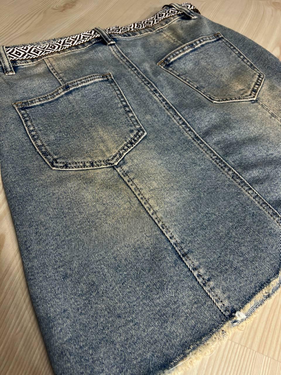 Юбка женская джинсовая Liana 426 с бахромой и этнопоясом р. 27 Голубой (26864194) - фото 8 Юбка женская джинсовая Liana 426 с бахромой и этнопоясом р. 27 Голубой (26864194) - фото 8