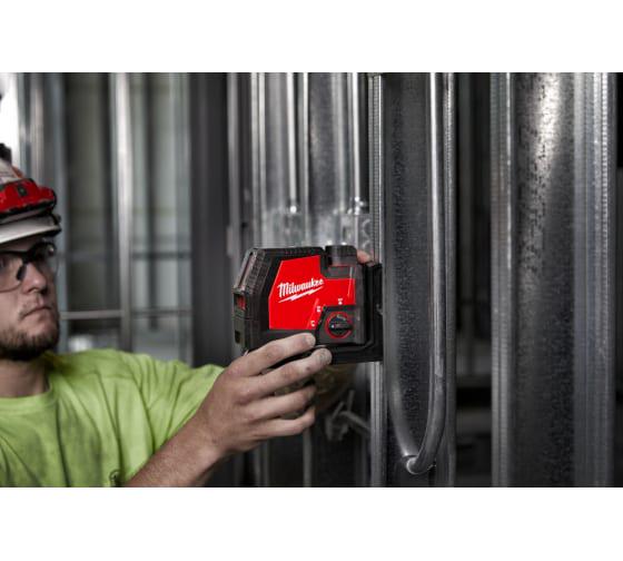 Аккумуляторный линейно-точечный лазерный нивелир Milwaukee M12 CLLP-0C (4933478101) - фото 2