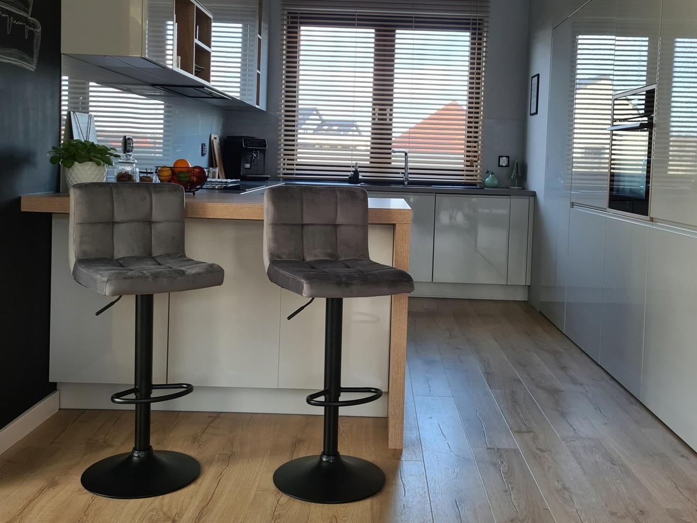 Барний стілець зі спинкою Bonro B-0106 велюр Cірий/Чорний (4772) - фото 6