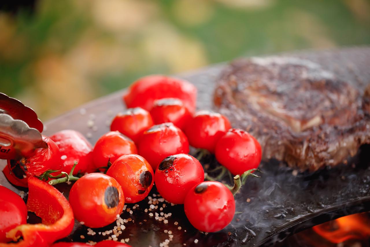 Гриль-мангал барбекю закритого типу Smoke House Holla Grill Black (600006) - фото 7 Гриль-мангал барбекю закритого типу Smoke House Holla Grill Black (600006) - фото 7