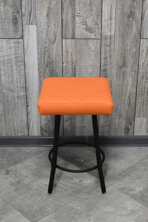Табурет кухонний Tutty+ 30х30х45 см Помаранчевий/Чорний (28374539)