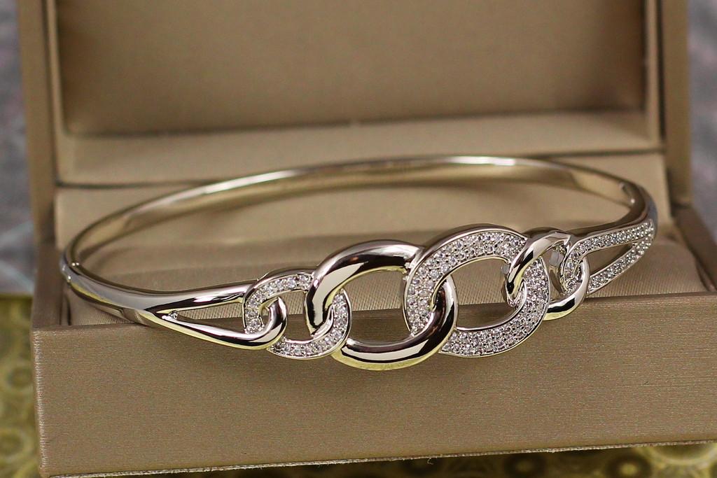 Браслет бенгл Xuping Jewelry Целостность 60 мм 14 мм на руку 17-19 см Серебристый (27136776) Браслет бенгл Xuping Jewelry Целостность 60 мм 14 мм на руку 17-19 см Серебристый (27136776)