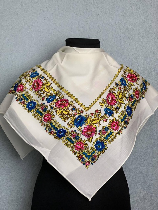 Платок шерстяной Цветы Белый (29439553)