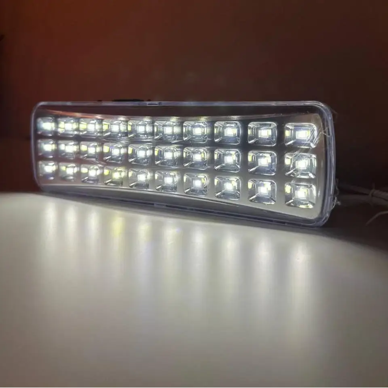 Светильник аккумуляторный подвесной с LED-освещением для экстренных ситуаций AC01-00130 Rechargeable Light - фото 7 Светильник аккумуляторный подвесной с LED-освещением для экстренных ситуаций AC01-00130 Rechargeable Light - фото 7