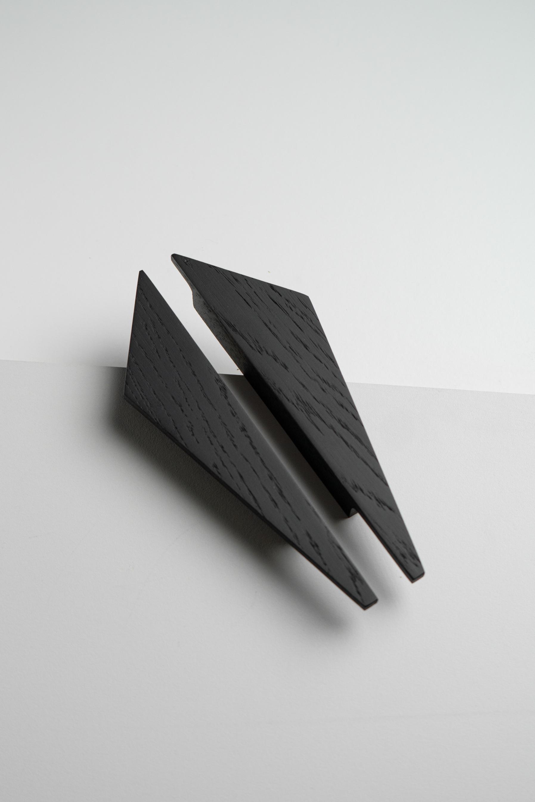 Меблева ручка Triagle із дерева комплект 183 мм Black - фото 2 Меблева ручка Triagle із дерева комплект 183 мм Black - фото 2