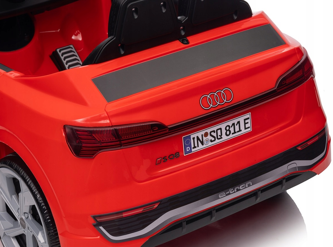 Електромобіль дитячий AUDI SQ8 4x4 12В PlayHouse Червоний - фото 2 Електромобіль дитячий AUDI SQ8 4x4 12В PlayHouse Червоний - фото 2