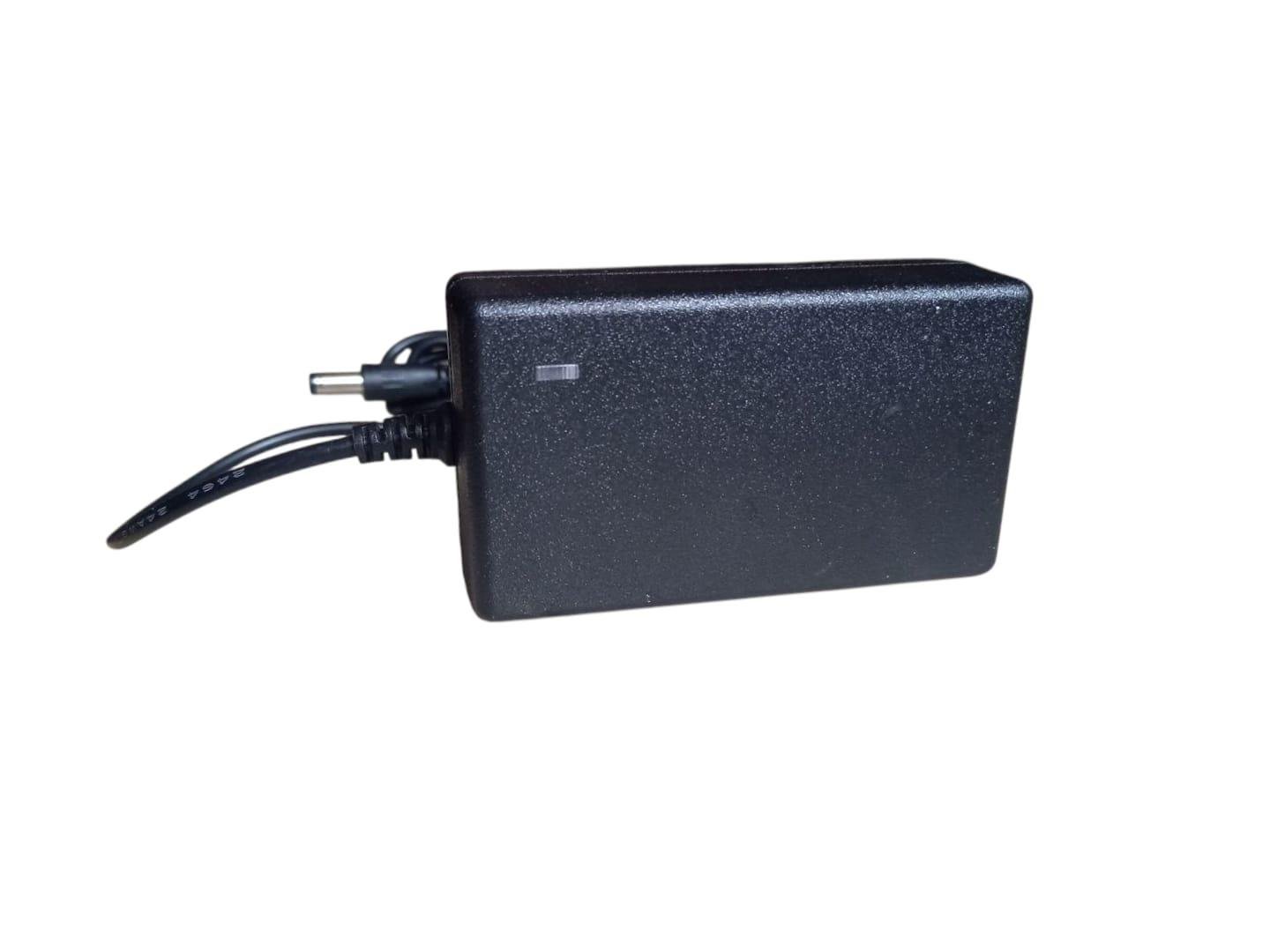 Зарядний пристрій штекерний Grand 20В 2A (26858266) - фото 2