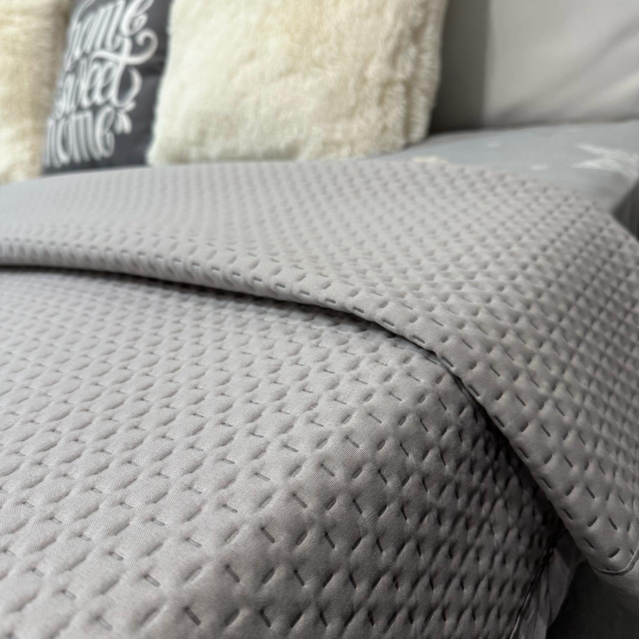 Покривало на ліжко євро 200x230 см Сірий (28796093) - фото 6 Покривало на ліжко євро 200x230 см Сірий (28796093) - фото 6