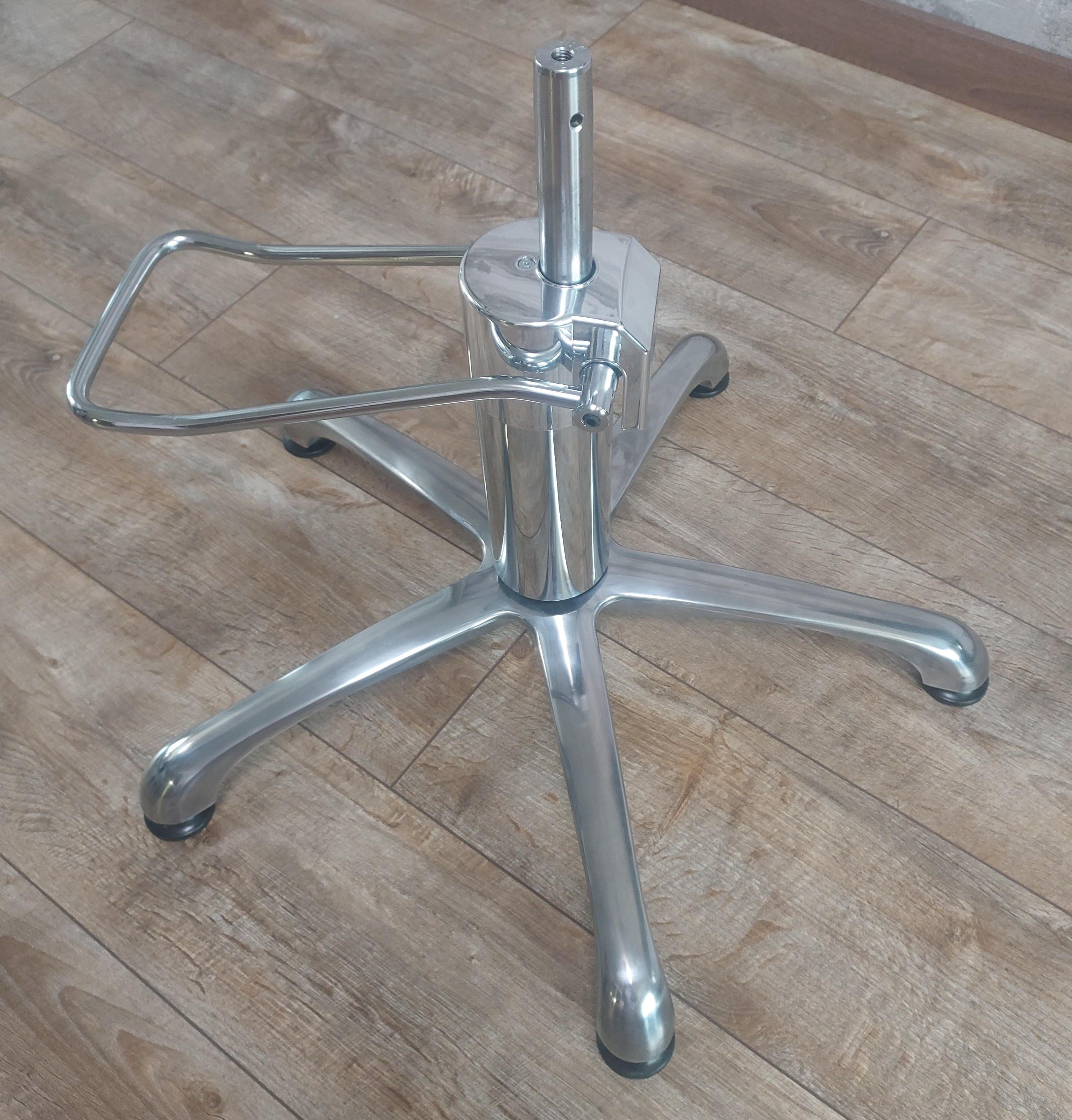 Ніжка п'ятилуччя для перукарських крісел ДенІС professional з гідравлікою в зборі на 1 болт (27327856)