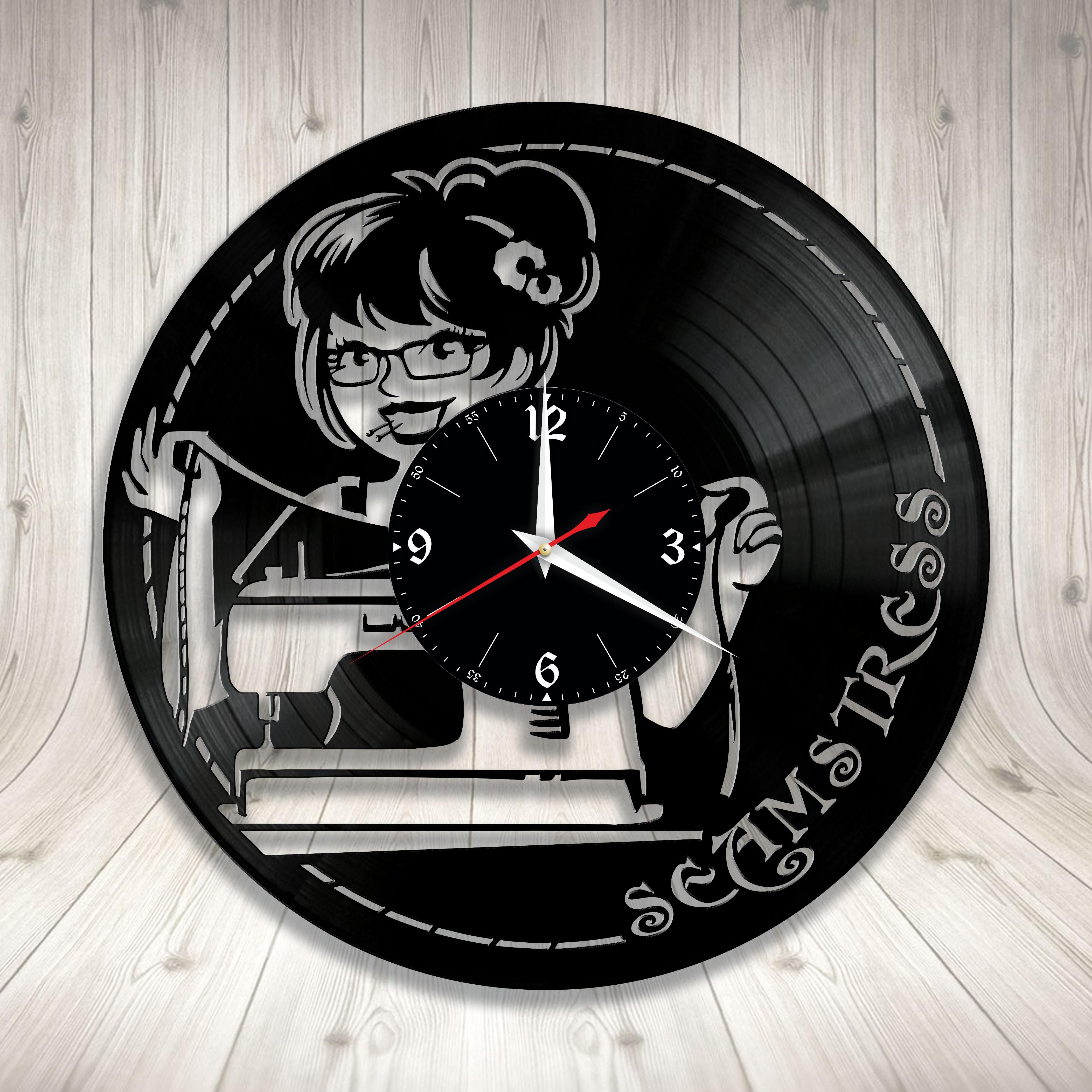 Часы настенные Швея из виниловой пластинки (3505)