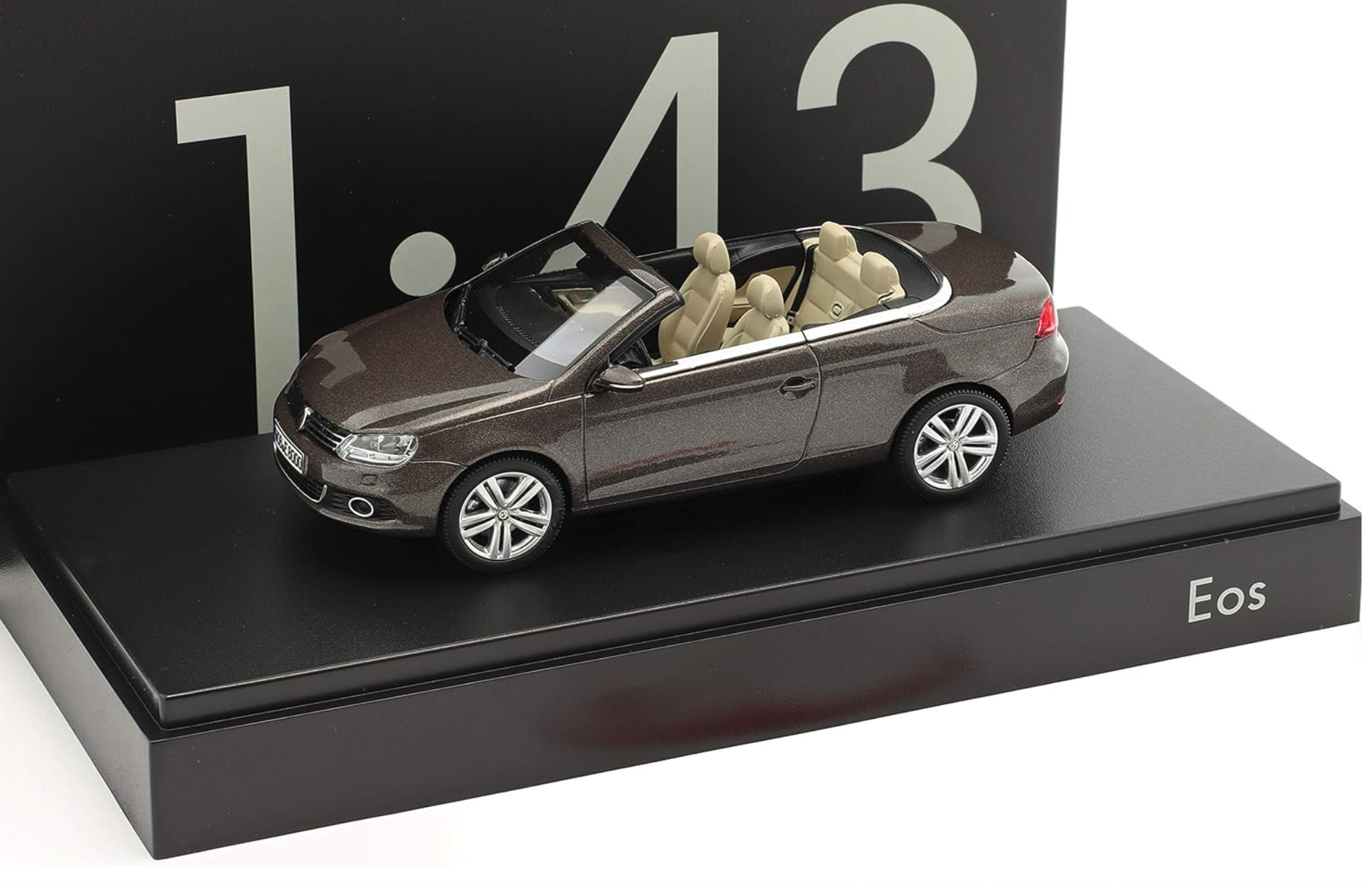 Модель автомобиля 1:43 Volkswagen Eos Black Brown (1Q1099300B8R) - фото 3