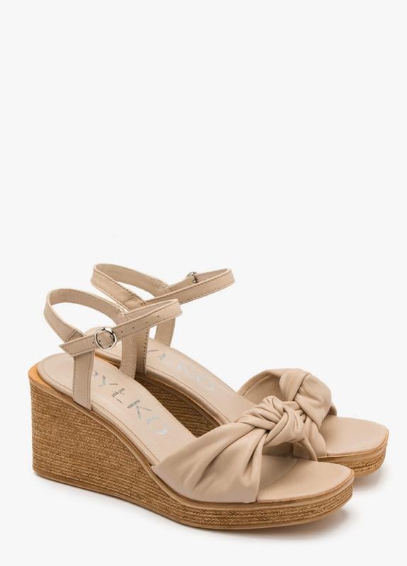 Босоножки женские кожаные RYLKO на танкетке р. 40 Бежевый (6TF39_X_ _9SU) Босоножки женские кожаные RYLKO на танкетке р. 40 Бежевый (6TF39_X_ _9SU)