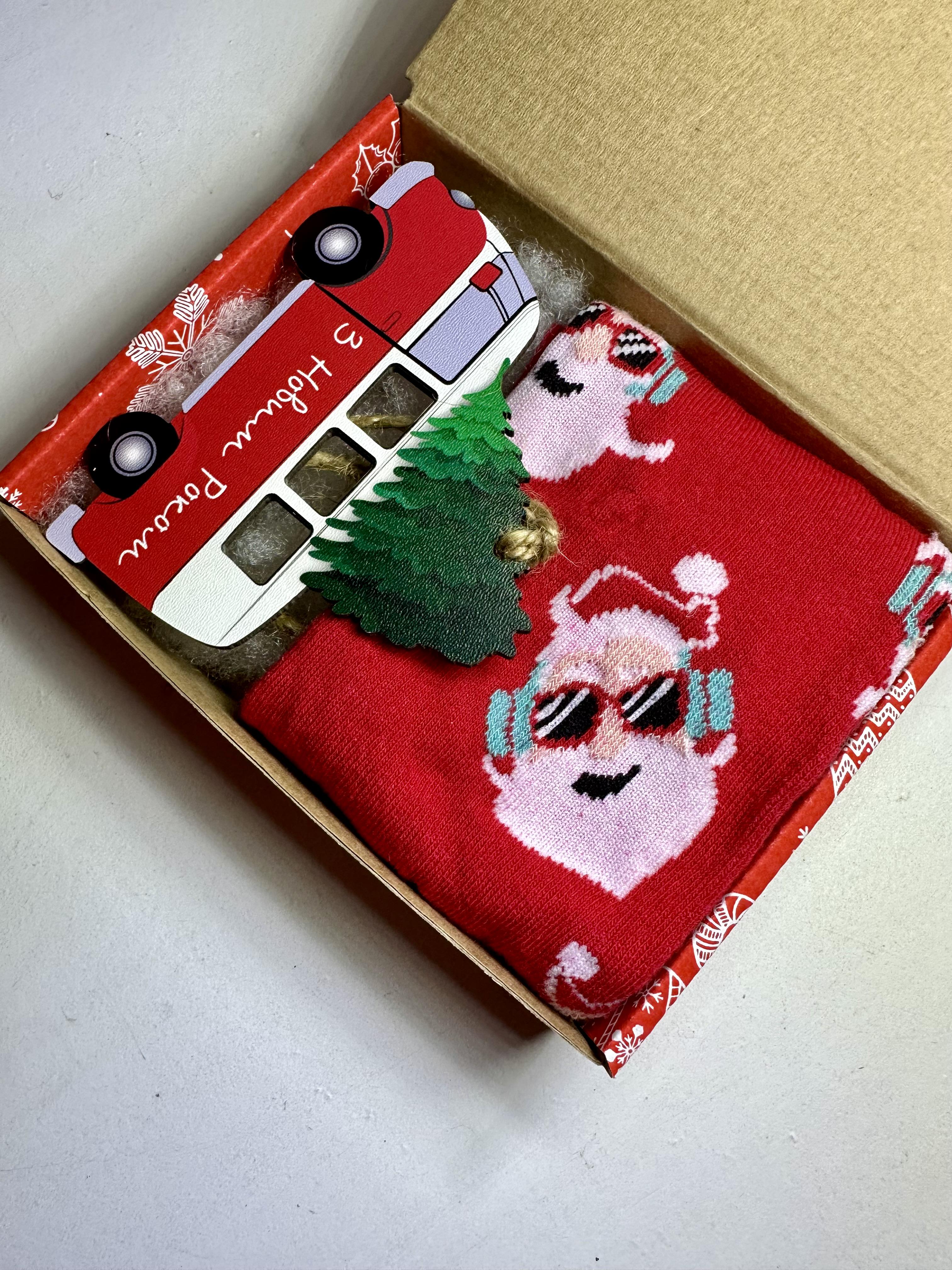 Подарунковий бокс з новорічними шкарпетками (13479867) - фото 4 Подарунковий бокс з новорічними шкарпетками (13479867) - фото 4