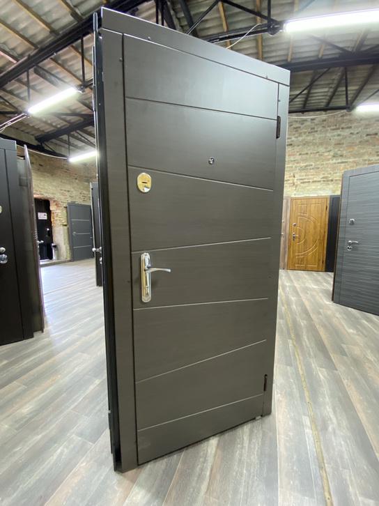 Дверь входная Редфорд Мида Серый экокоштан (14300460) - фото 2 Дверь входная Редфорд Мида Серый экокоштан (14300460) - фото 2