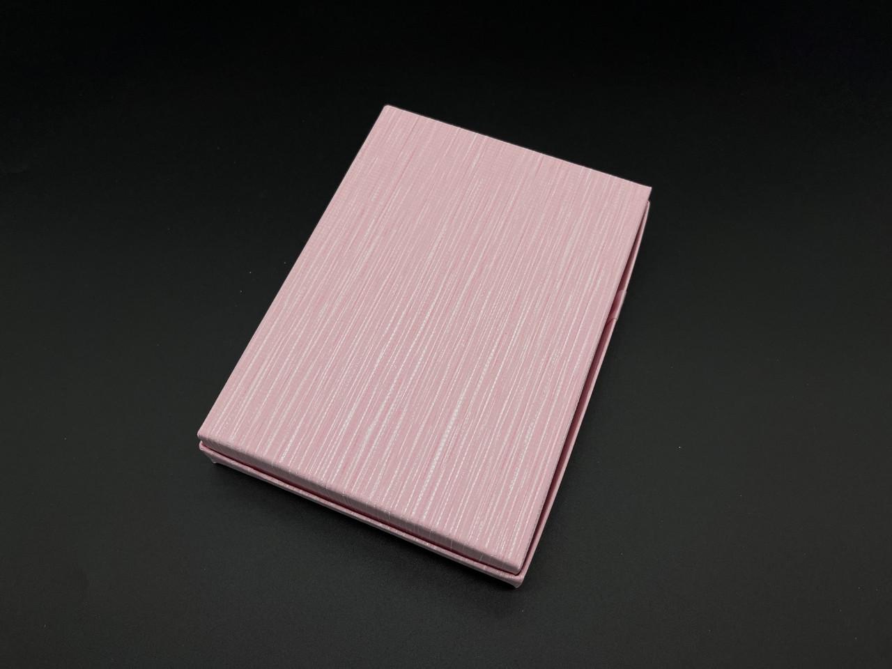 Коробка подарочная с бантом картонная прямоугольная с крышкой 12х16х3 см Розовый (KR-027-16) - фото 3 Коробка подарочная с бантом картонная прямоугольная с крышкой 12х16х3 см Розовый (KR-027-16) - фото 3