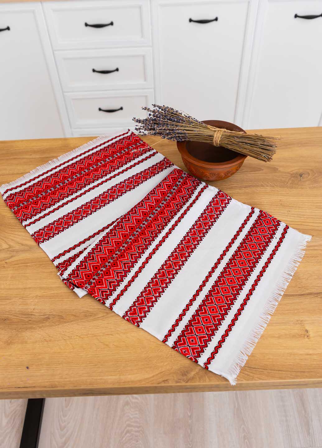 Полотенце вышитое с украинским орнаментом 75х35 см (анс7-1-35)