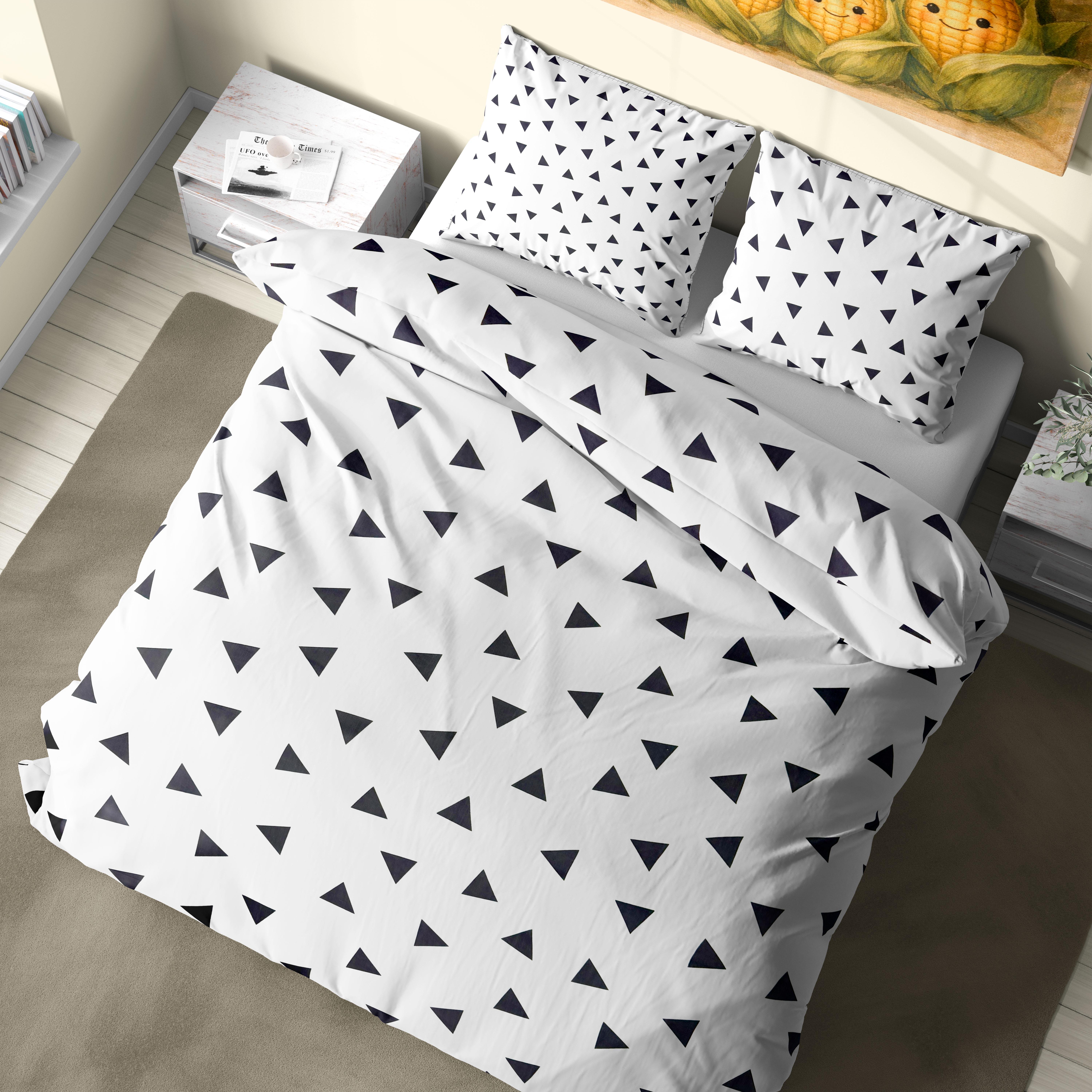 Комплект постільної білизни Трикутники Ч бязь підковдра 150х220 см та дві наволочки 70х70 см (G-302tb/px150)