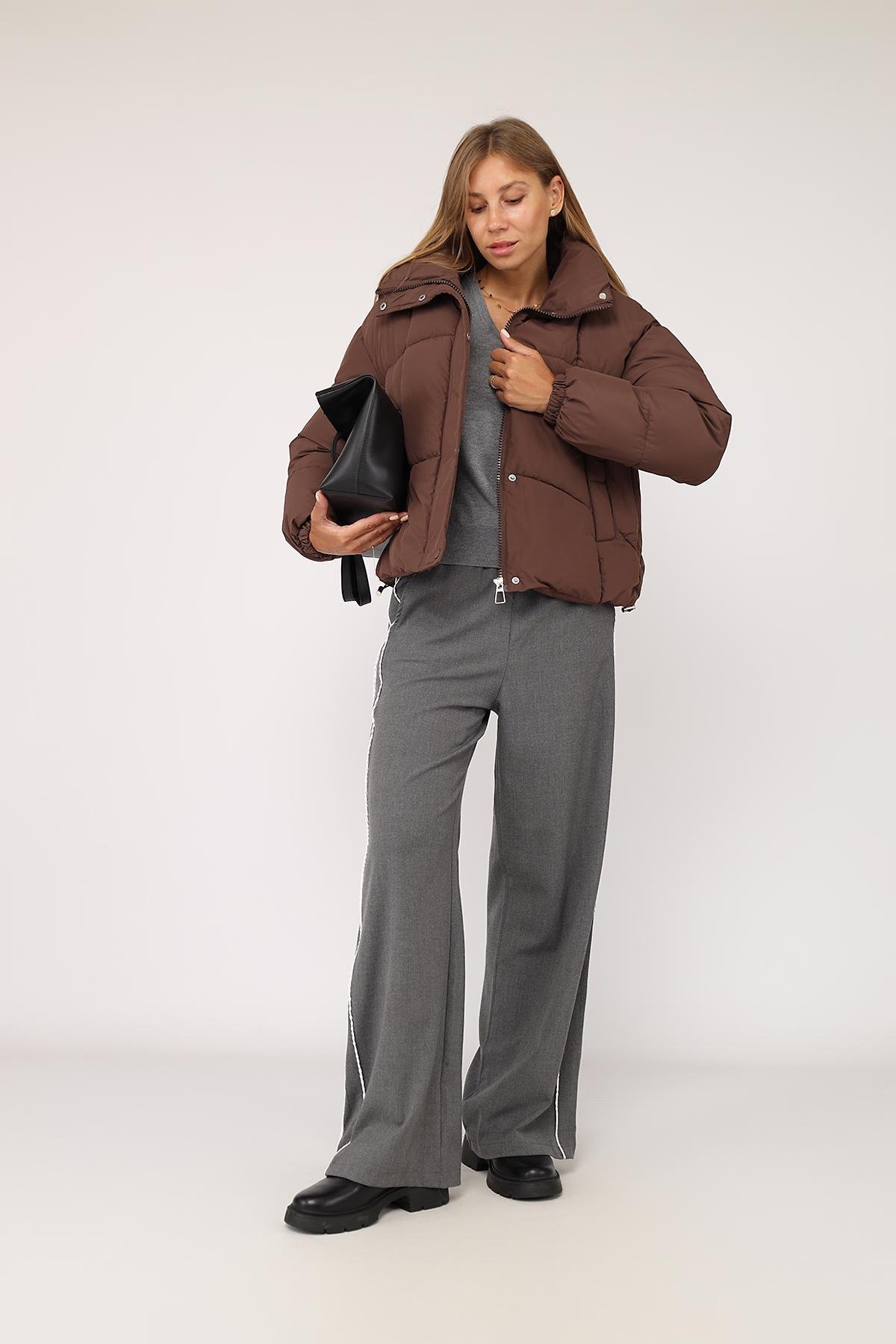 Куртка жіноча ЦБ-00277858 р. 52 Коричневий (28422291) - фото 5 Куртка жіноча ЦБ-00277858 р. 52 Коричневий (28422291) - фото 5