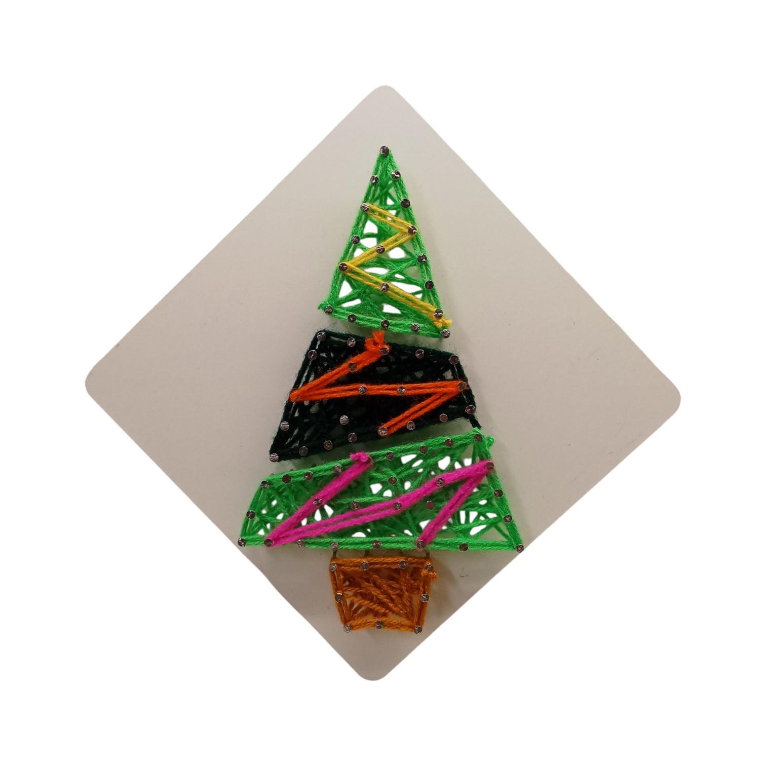 Набір для творчості стринг-арт Ялинка 150х150 мм (30728003)