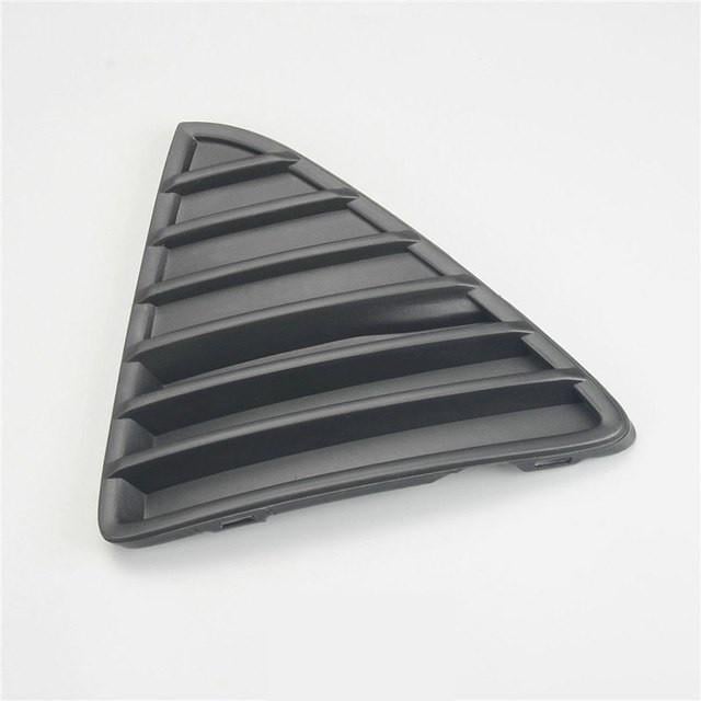 Решітка бампера AVTM Ford Focus 11-14 ліва матовая (2813 917)