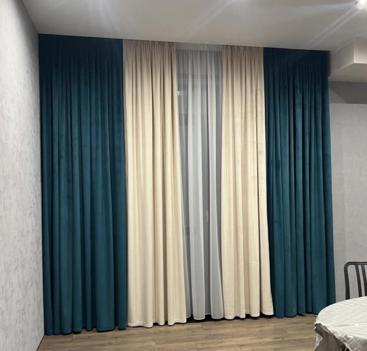 Шторы из бархата 2х2,5 м 2 шт. Лазурный/Кремовый (7020ш 4)