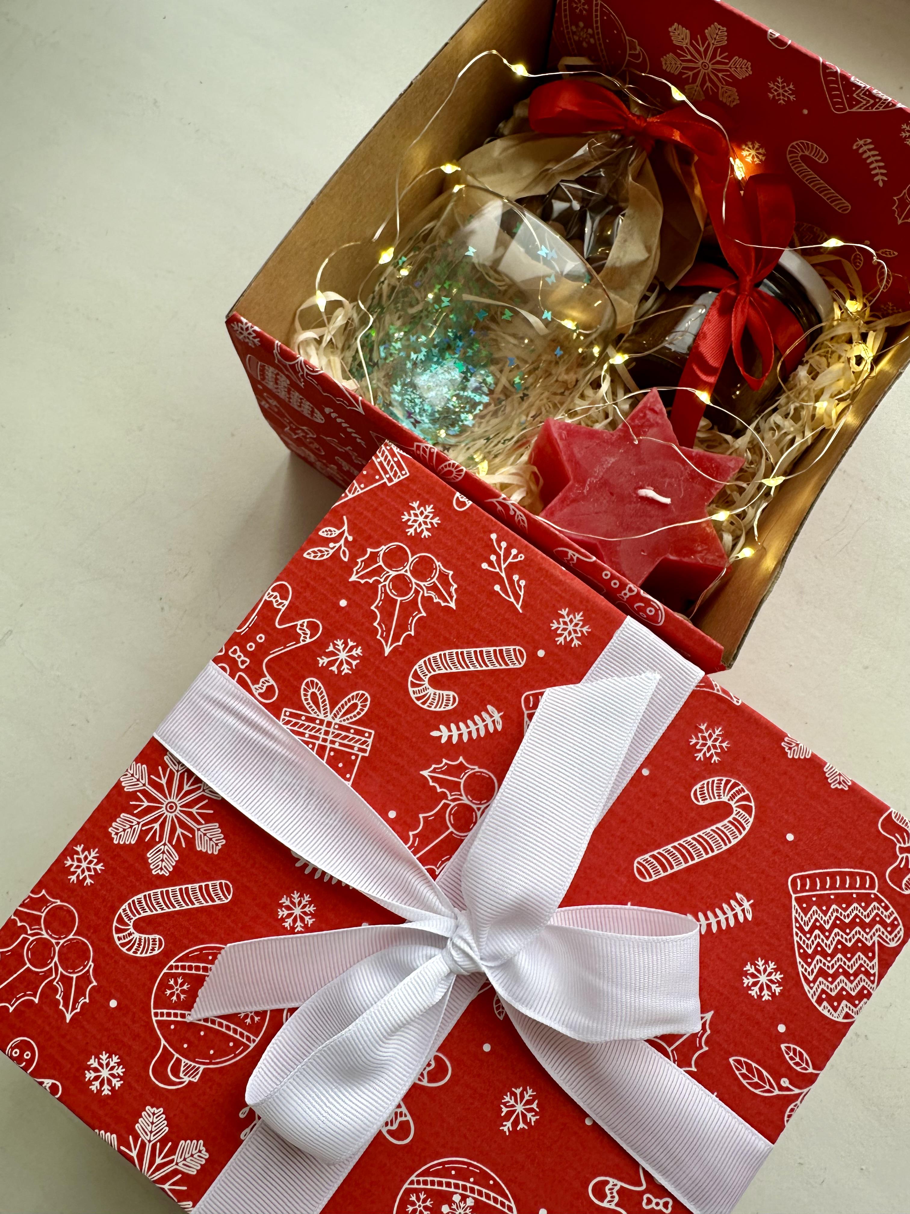 Набір новорічний з ароматною кавою та смаколиками (13530733) - фото 9 Набір новорічний з ароматною кавою та смаколиками (13530733) - фото 9