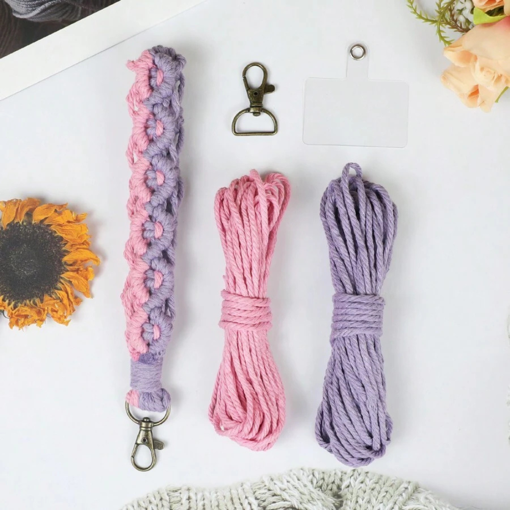 Набор макраме Петля для рукоделия и вязания плетеного брелока и ключей 22х3 см Фиолетовый с розовым