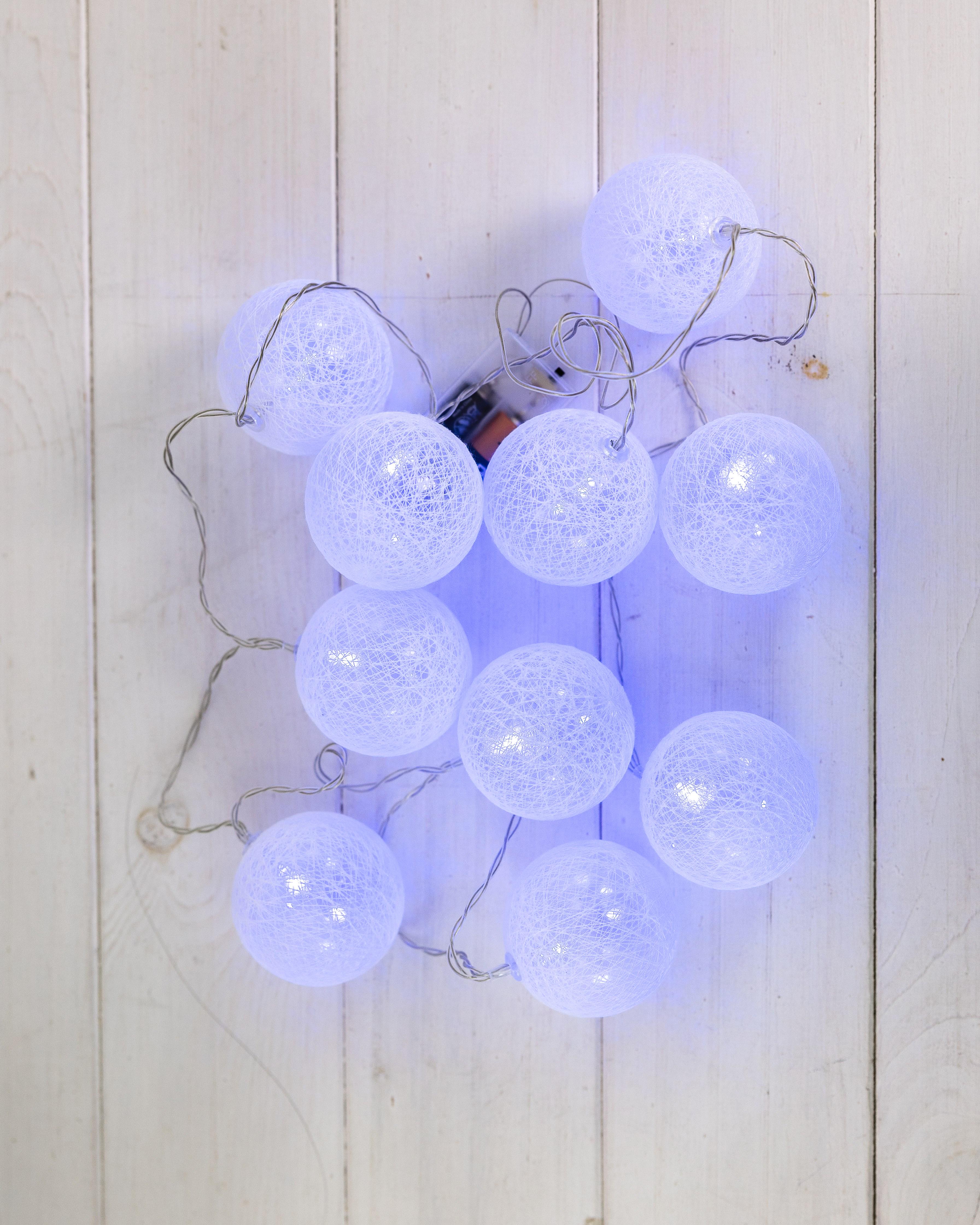 Гирлянда-шарики Нежно-белый (0000621)