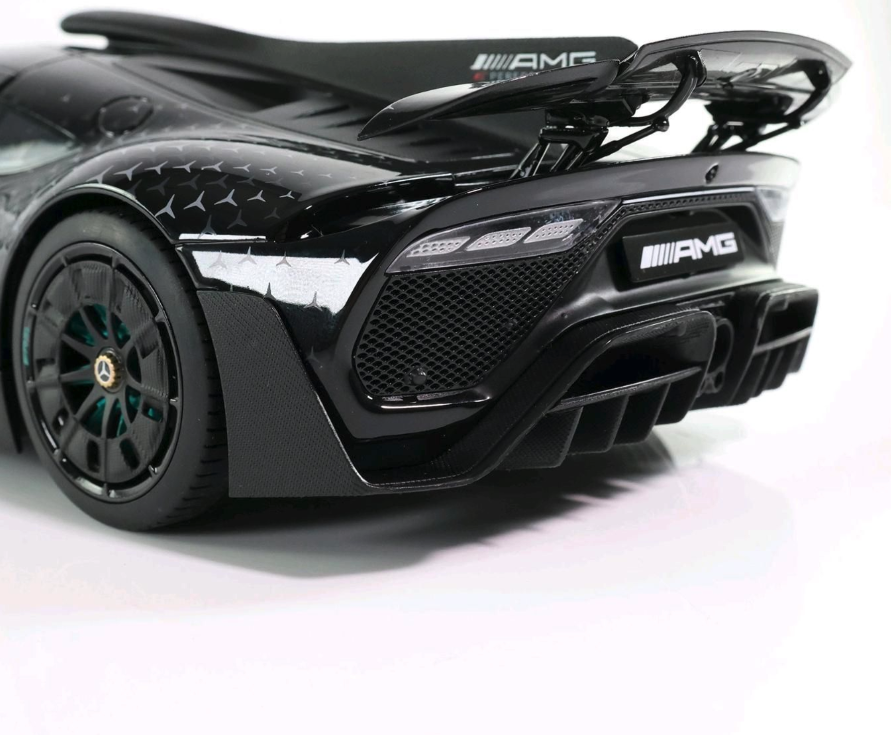 ᐉ Модель автомобиля 1:18 Mercedes-AMG ONE C298 Hyper Black (B66961042 ...