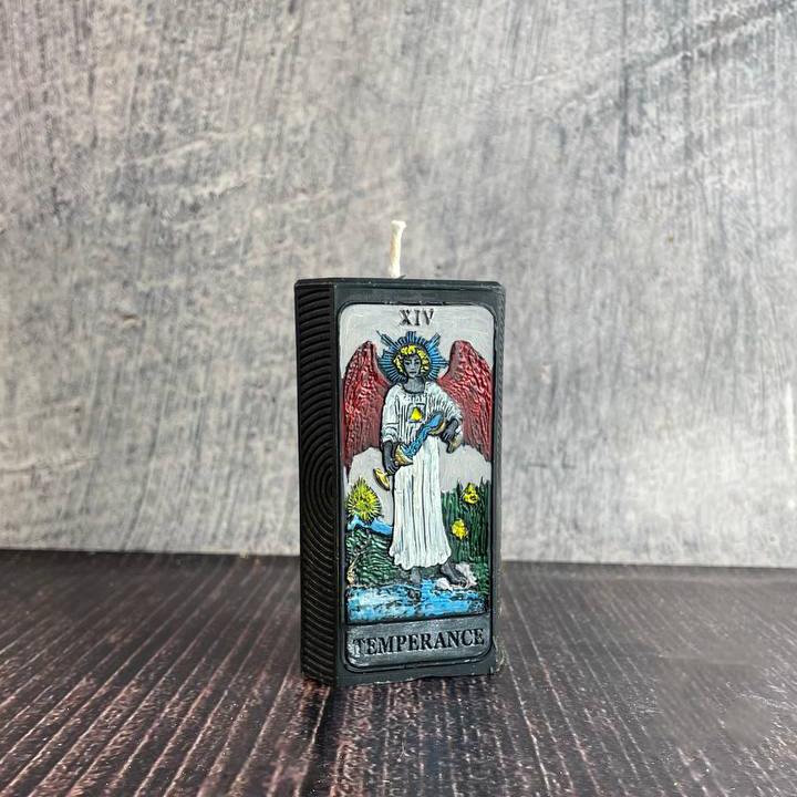 Свеча восковая карта Таро-Иерофант (1276)