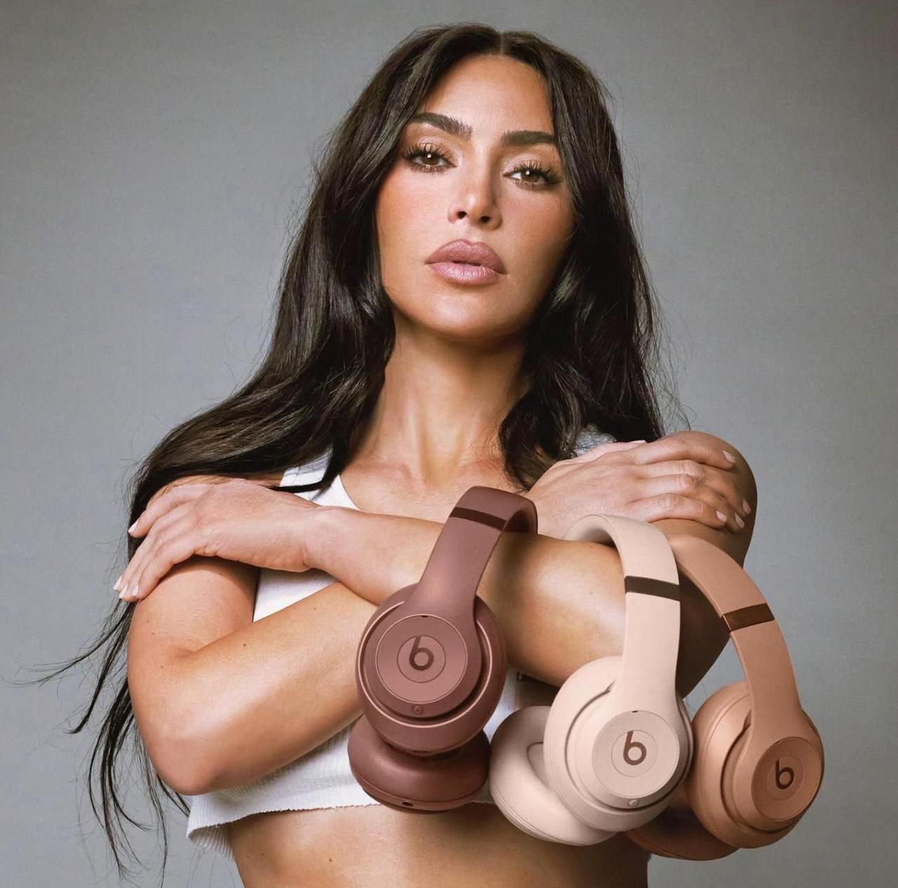 ᐉ Наушники Beats Studio Pro х Kim Kardashian Special Edition Dune