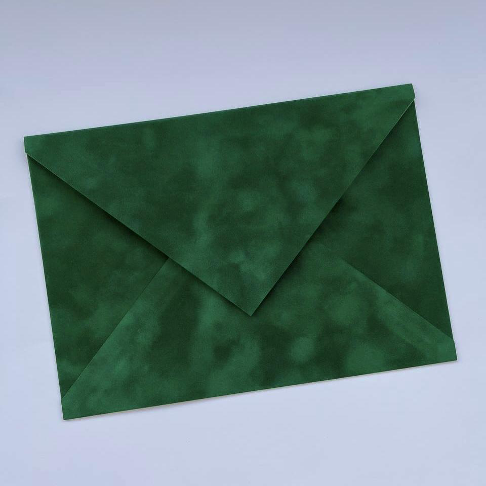 Конверт оксамитовий під А4 на магнітній застібці 21,5х30 см Зелений (1653672130)