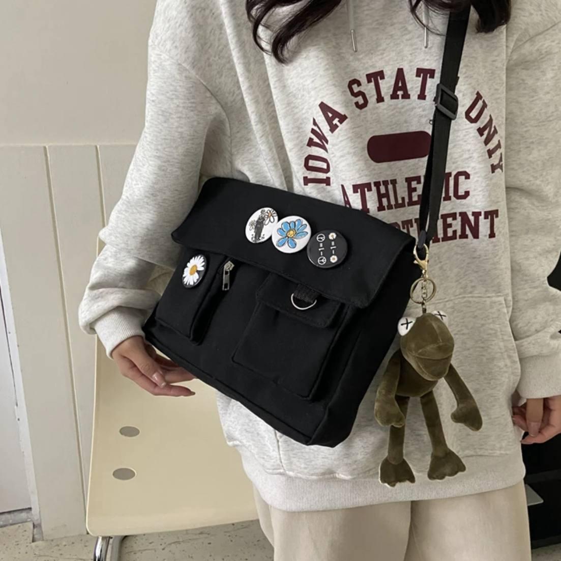 Сумка для дівчинки з кишенями готична Чорний (А435) - фото 3 Сумка для дівчинки з кишенями готична Чорний (А435) - фото 3