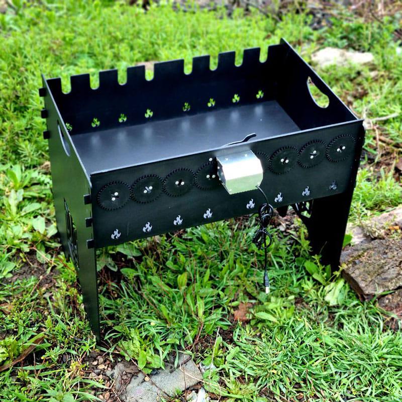 Мангал розбірний низький з автоматичною шашличницею на 10 шампурів металевий з гравіюванням Чорний