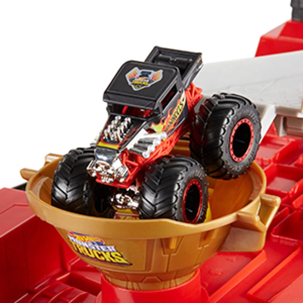 Набор игровой Hot Wheels Monster Trucks Transporter and Racetrack (GFR15) - фото 4