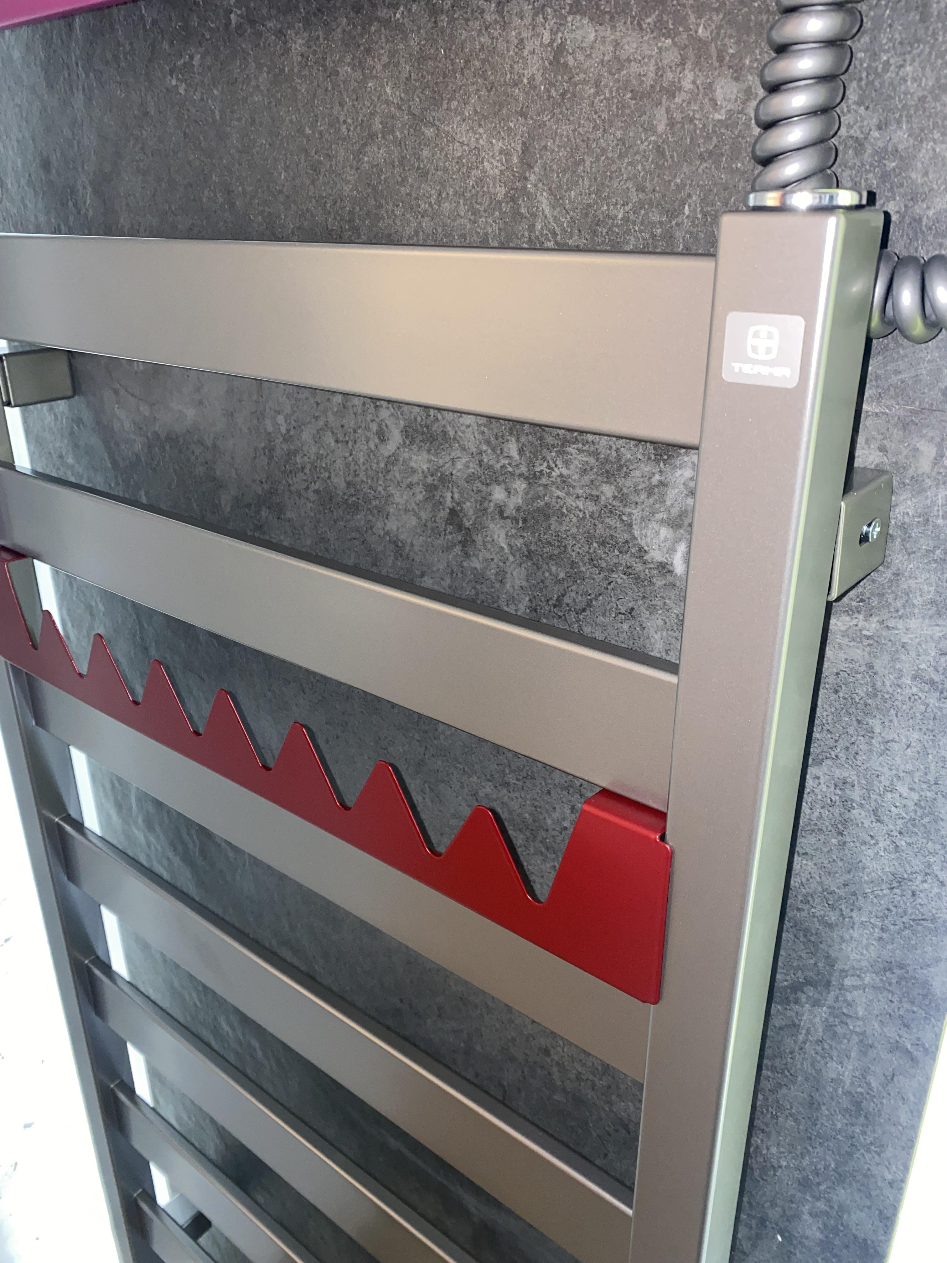 Вешалка Terma Shark Groovy 500 мм Red (603) - фото 4