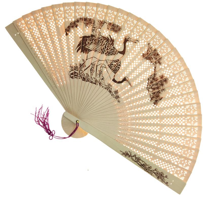 Веер деревянный резной Журавли (С2431)