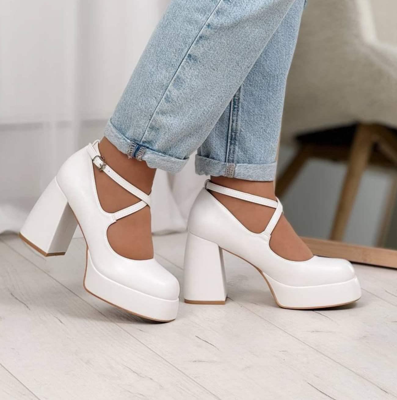 Туфлі з ремінцем Loretta на підборах та платформі р. 40 25,5 см Білий (10440-40) - фото 11 Туфлі з ремінцем Loretta на підборах та платформі р. 40 25,5 см Білий (10440-40) - фото 11