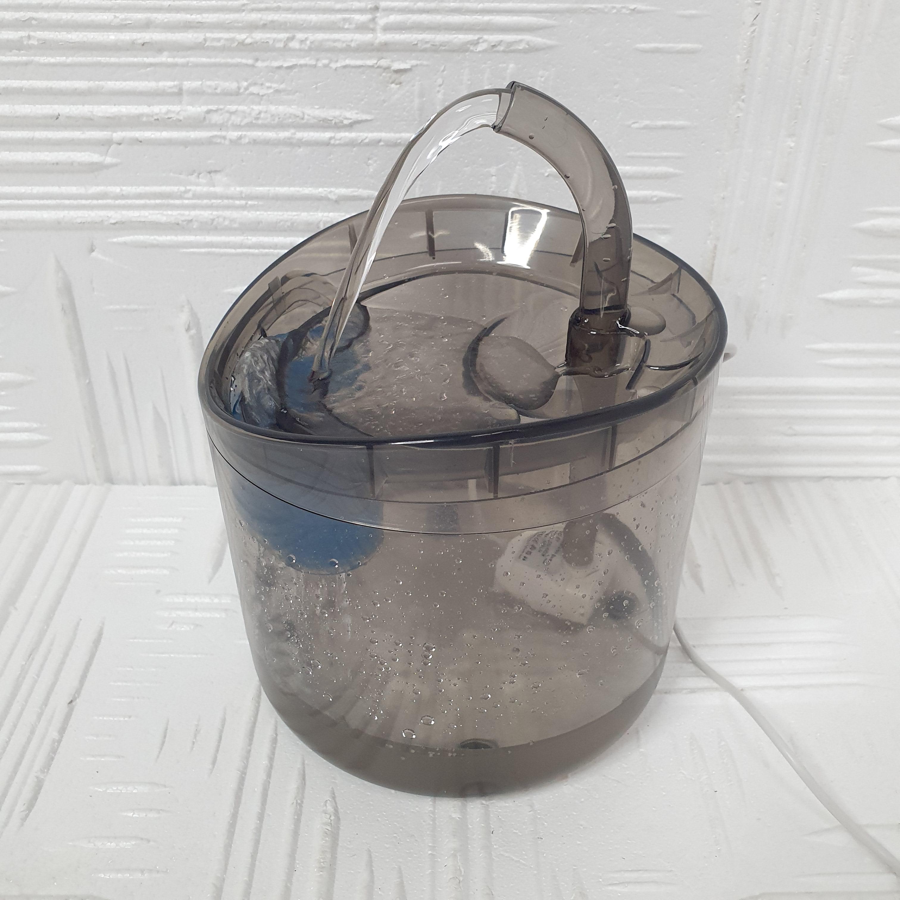 Поилка-фонтан для домашних животных NPET Р01-Р50 с резервуаром 2 л Прозрачный - фото 4