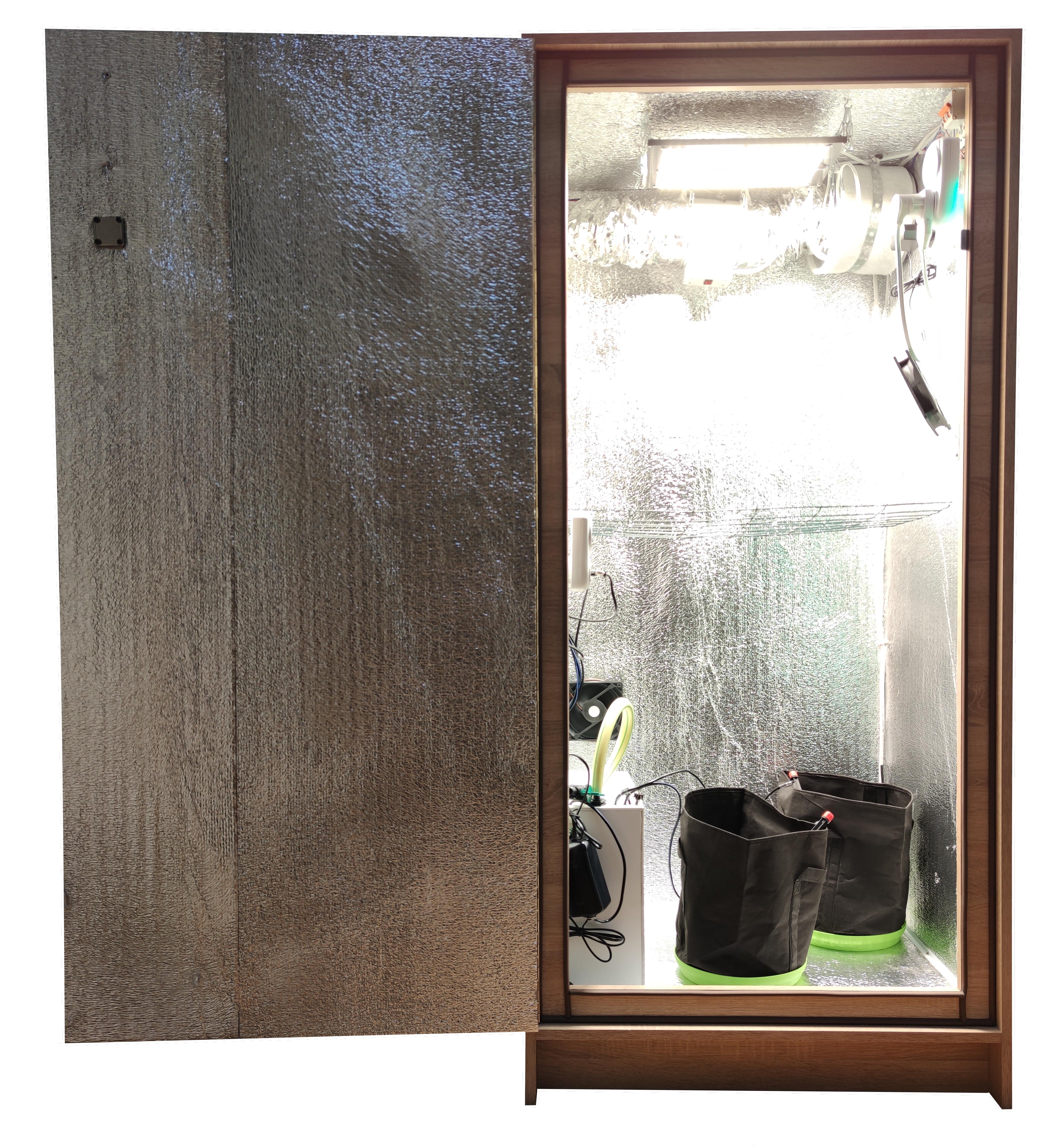 Гроубокс medium Growbox стелс Quantum Board 120 W з автополивом