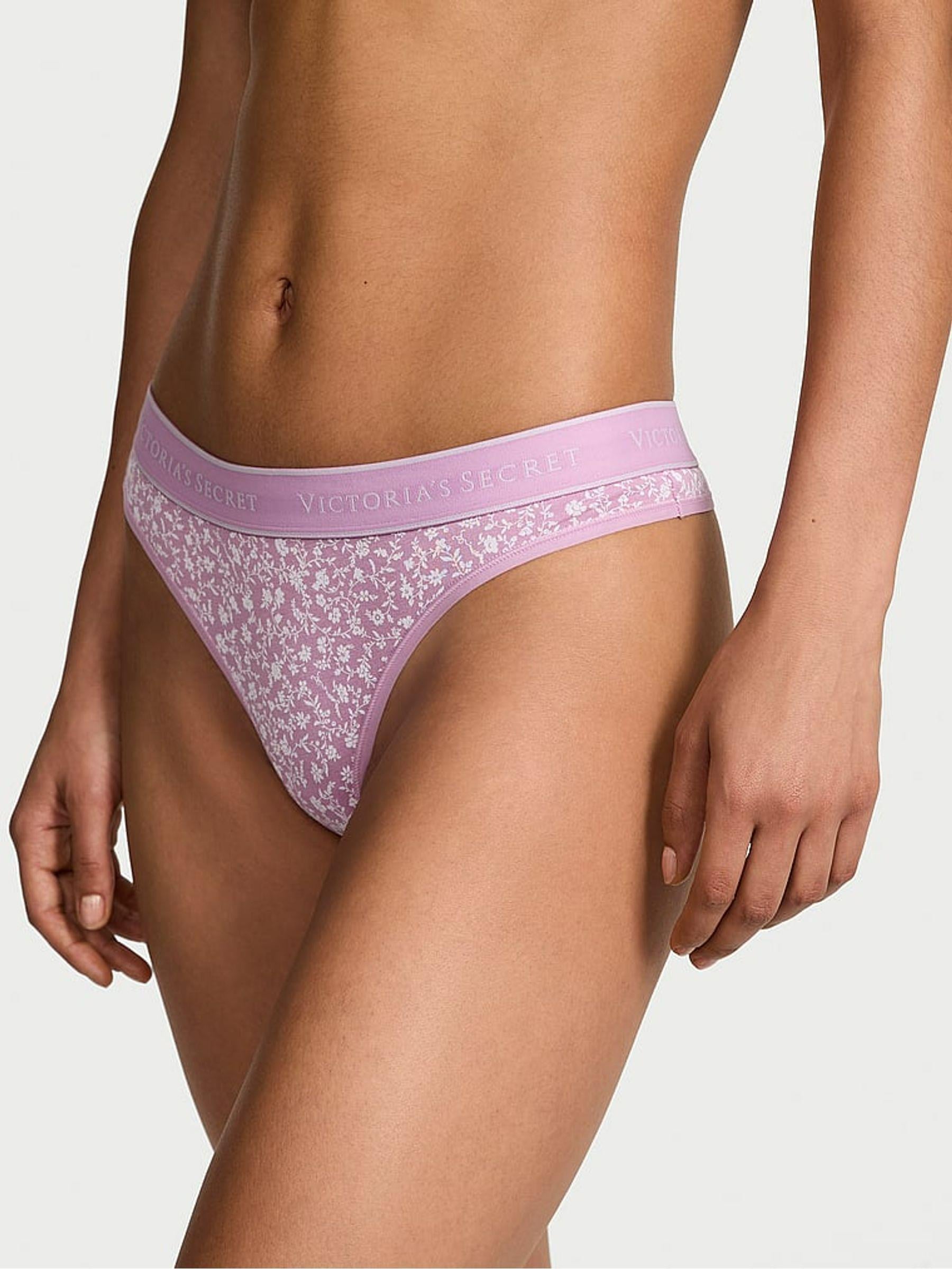 Трусики стринги Victoria's Secret Logo Cotton Scattered Floral Purple Knickers Thong M Сиреневый (27065234)