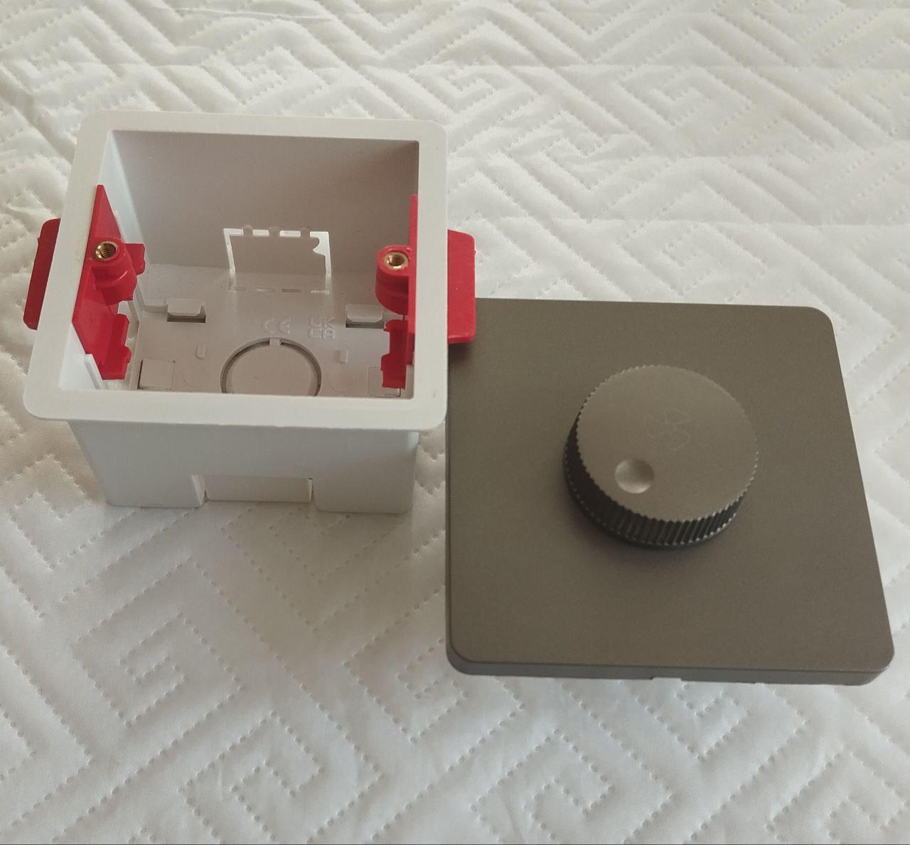 Регулятор обертів вентилятора Design з монтажною коробкою Сірий (28830758)