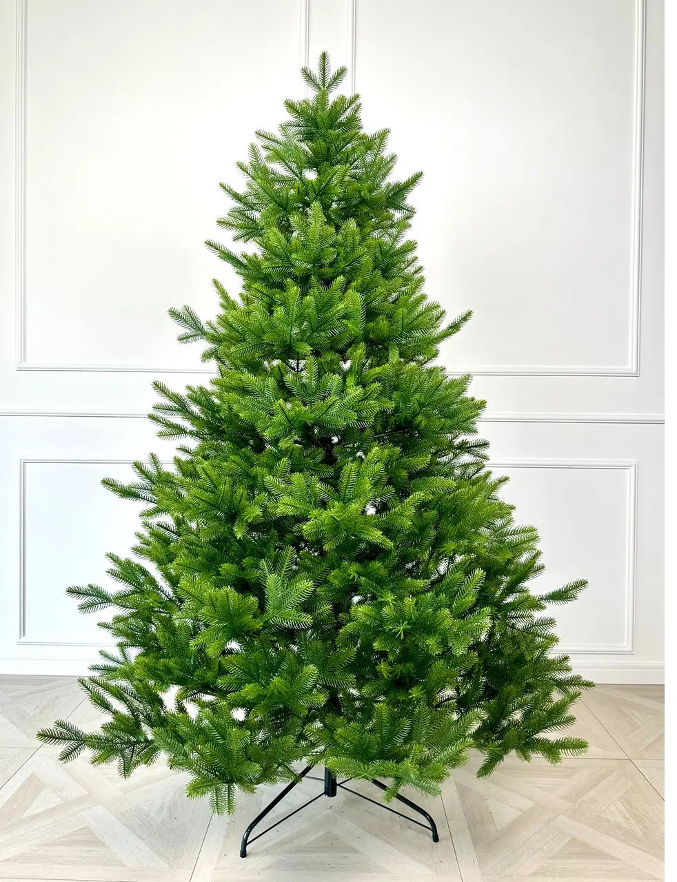 Елка искусственная HVOYA Forest Maxi литая с металлической подставкой 2 м (270/200/Mix) - фото 2 Елка искусственная HVOYA Forest Maxi литая с металлической подставкой 2 м (270/200/Mix) - фото 2