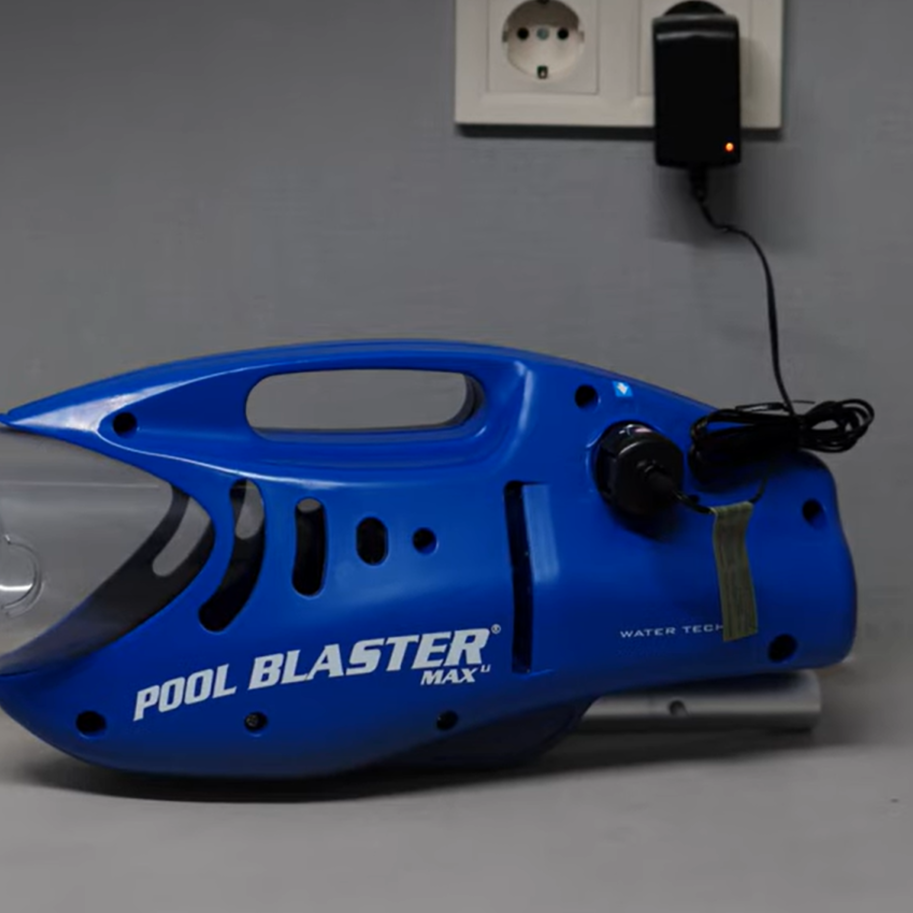 Пылесос ручной для бассейна Water Tech Pool Blaster MAX CG на аккумуляторе - фото 8