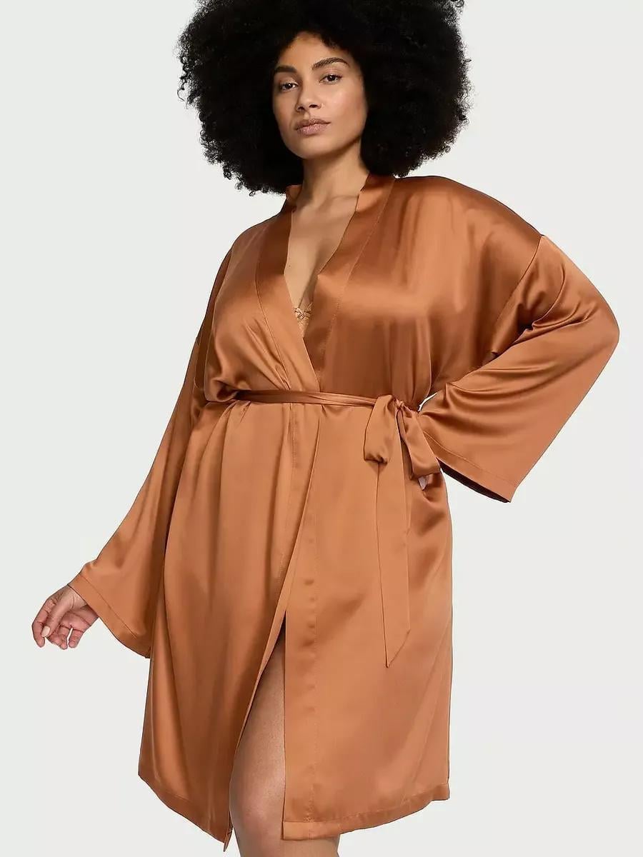 Салатовый халат Victoria's Secret Satin Midi Robe M/L Коричневый (70400154067QD6) Салатовый халат Victoria's Secret Satin Midi Robe M/L Коричневый (70400154067QD6)