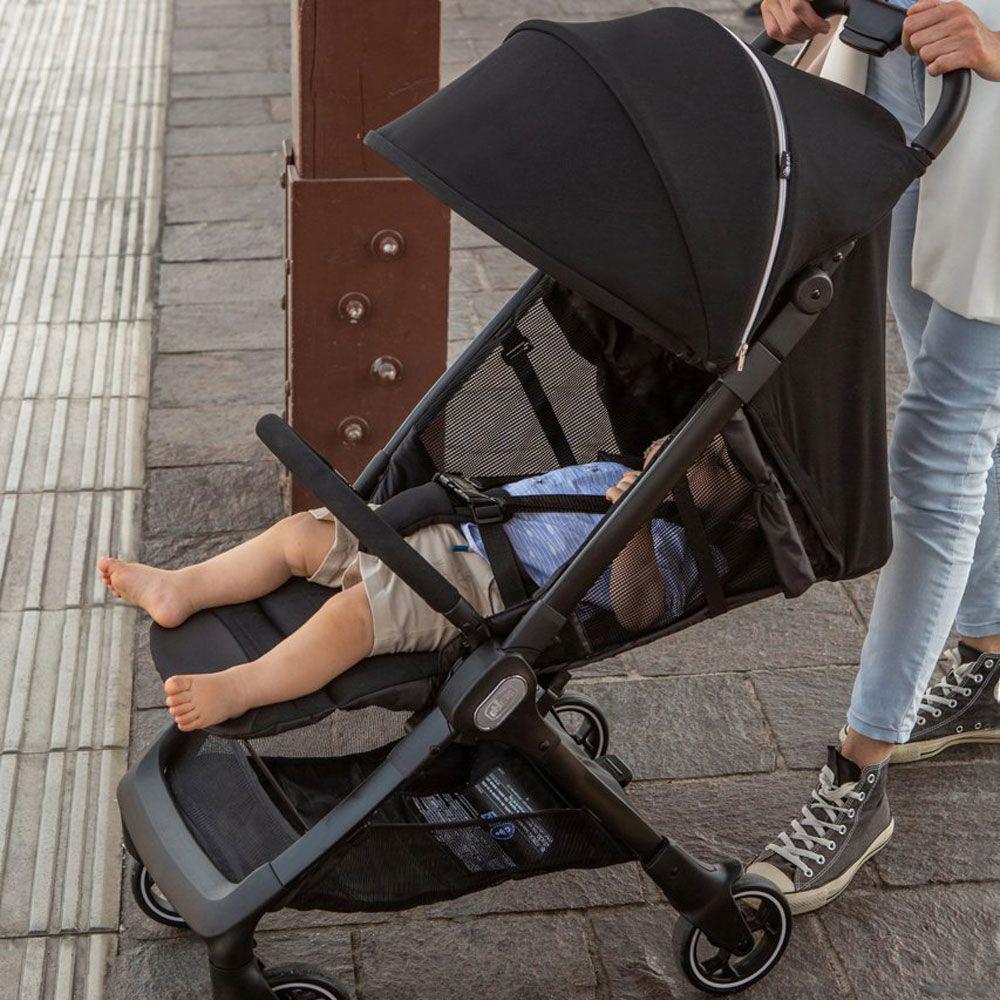 Коляска для прогулянок та подорожей Chicco WE Stroller Чорний (143150) - фото 6